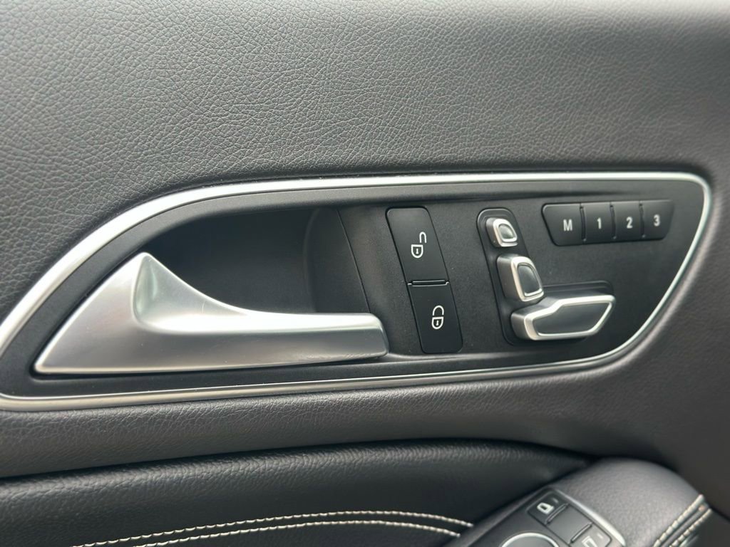 Used 2018 Mercedes-Benz CLA 250 4MATIC image 18