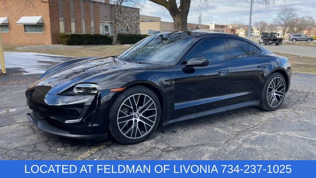 Used 2021 Porsche Taycan image 4