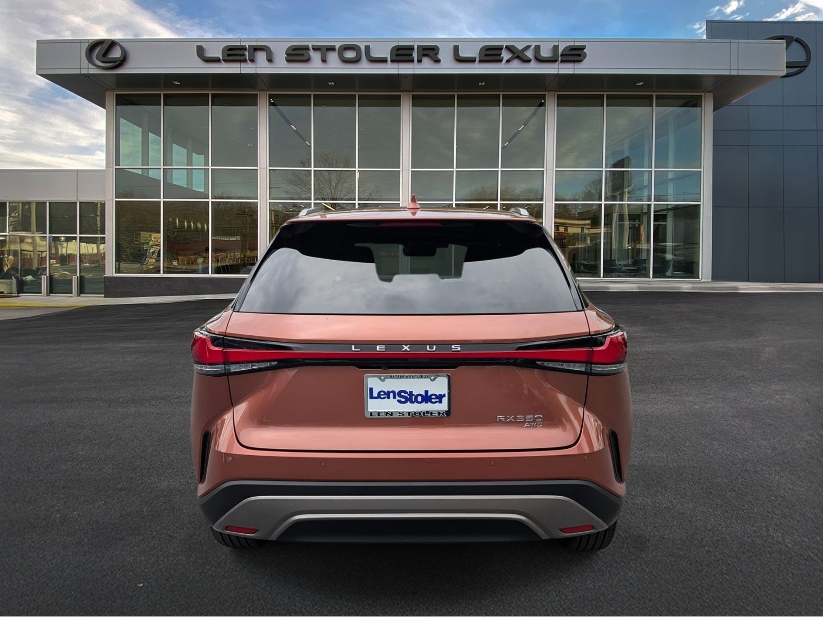 Certified 2025 Lexus RX 350 Premium w/ Accessory Package AWD/4WD image 4