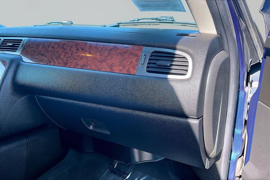 Used 2007 Chevrolet Suburban LT AWD/4WD image 26