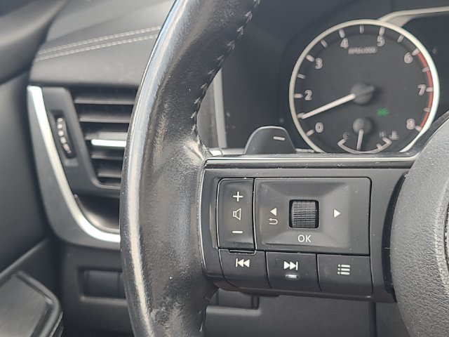 Used 2024 Nissan Rogue SV w/ SV Premium Package FWD image 18