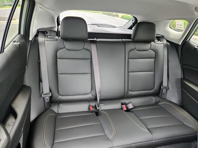 New 2026 Chevrolet Trax ACTIV w/ Sunroof Package FWD image 18