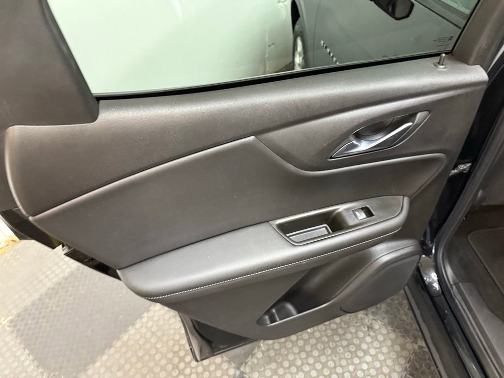 Used 2020 Chevrolet Blazer LT image 40