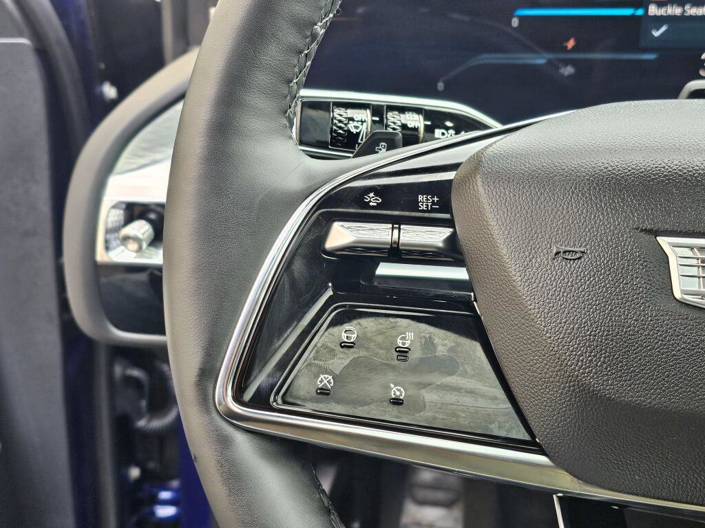 Certified 2025 Cadillac Lyriq Sport image 32