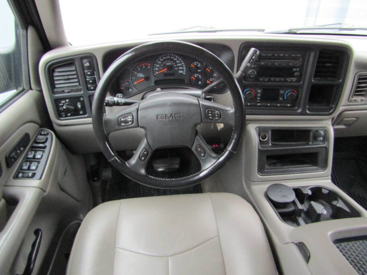 Used 2005 GMC Sierra 3500 SLT w/ Heavy-Duty Power Package image 14