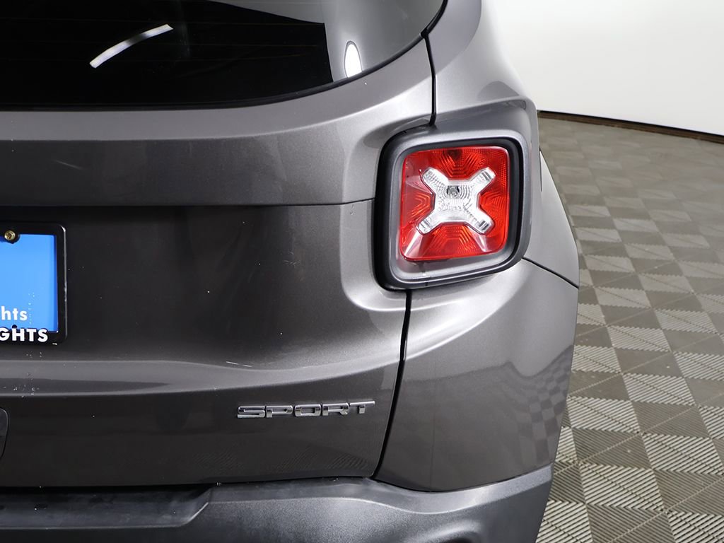 Used 2020 Jeep Renegade Sport w/ Sport Appearance Group AWD/4WD image 13