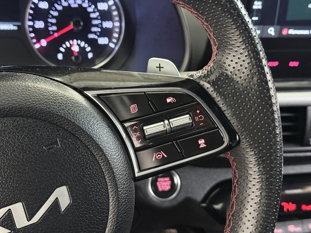 Used 2023 Kia Forte GT image 35