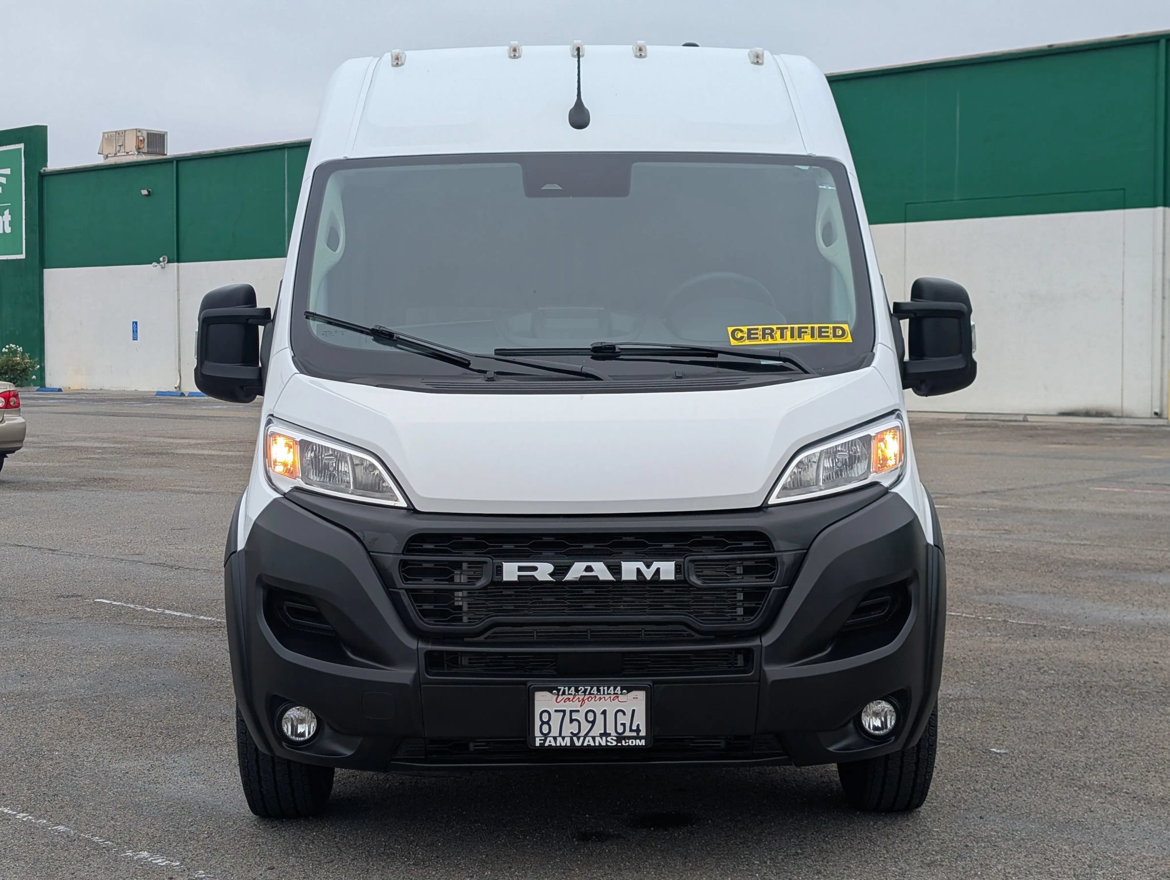 Used 2026 RAM ProMaster 2500 w/ Convenience Group FWD image 2