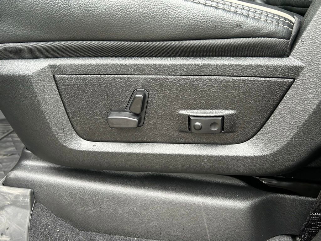 Used 2026 RAM 3500 Laramie w/ Max Tow Package image 17