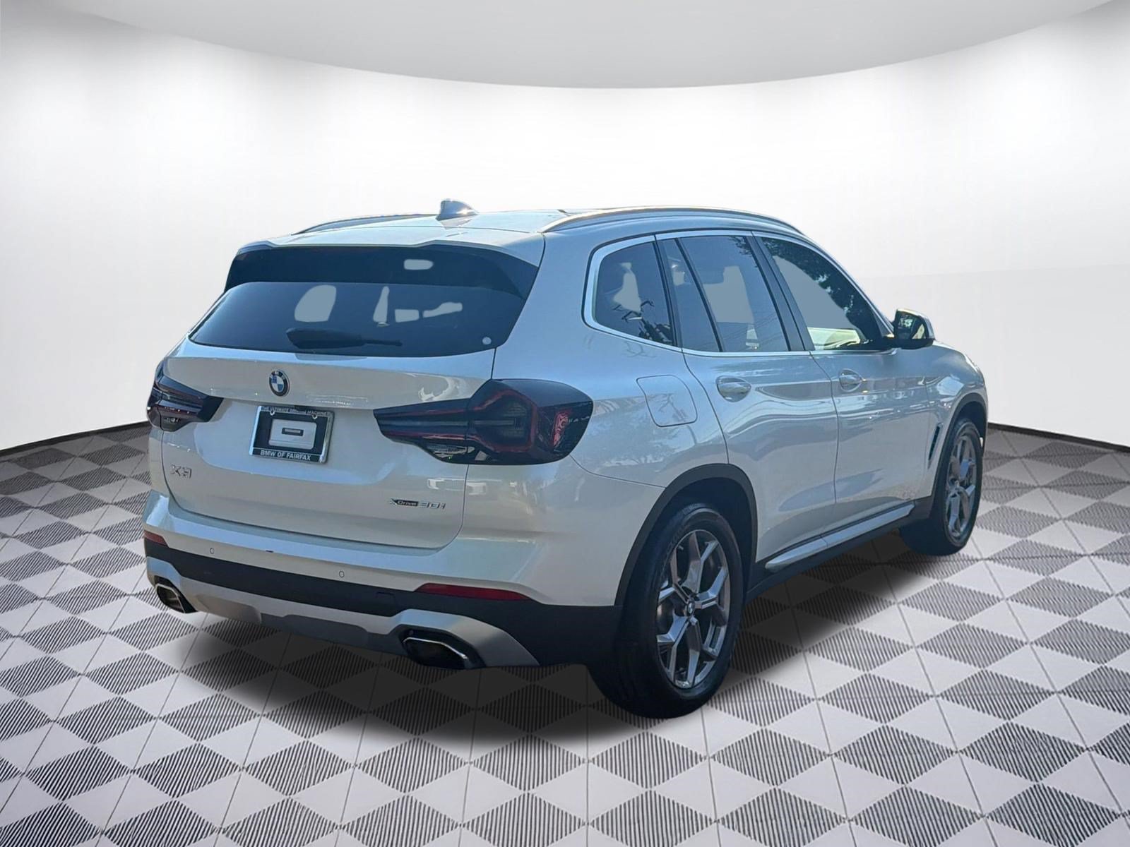 Used 2023 BMW X3 xDrive30i w/ Premium Package AWD/4WD image 9