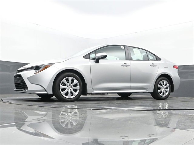 Used 2026 Toyota Corolla LE image 26