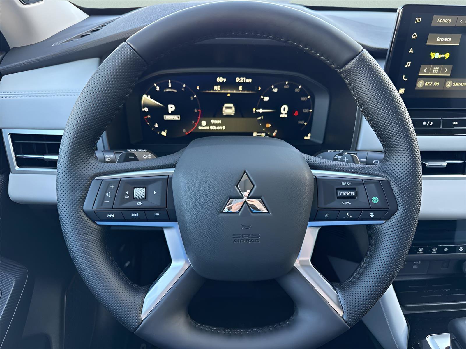 New 2026 Mitsubishi Outlander SE FWD image 17