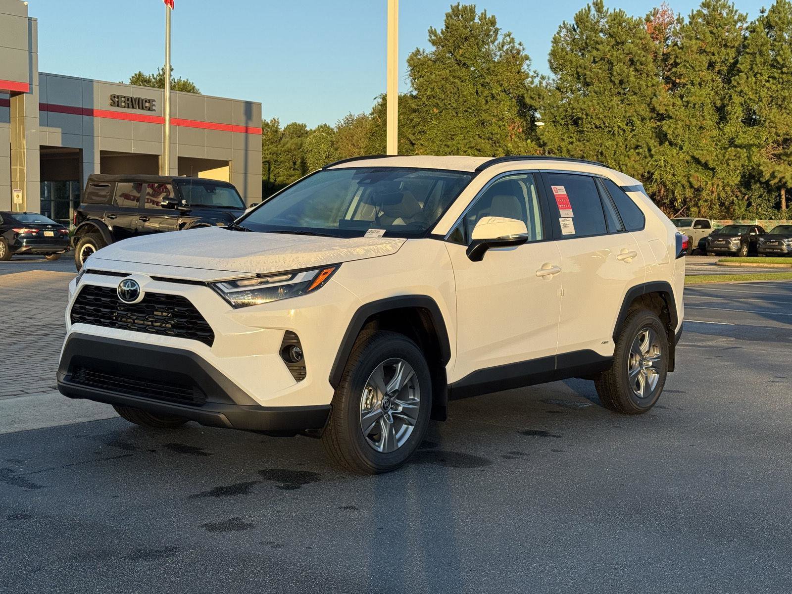 New 2025 Toyota RAV4 XLE