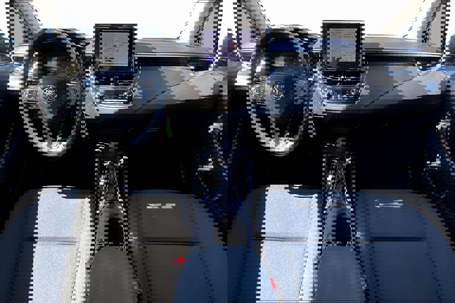 Used 2024 Toyota Corolla LE image 14