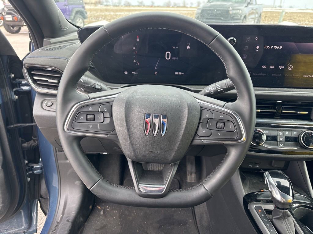 Used 2025 Buick Envista Sport Touring w/ Convenience II Package image 30