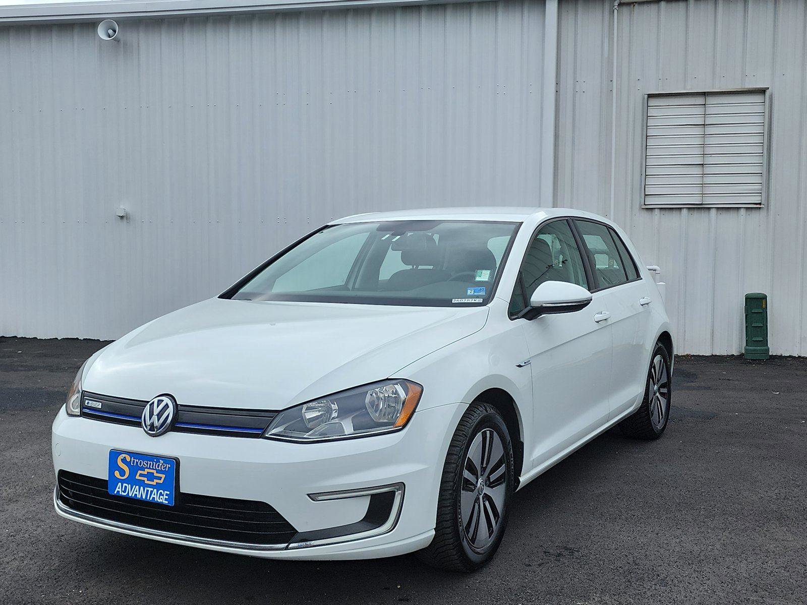 Used 2016 Volkswagen e-Golf SE w/ DC Fast Charging Package