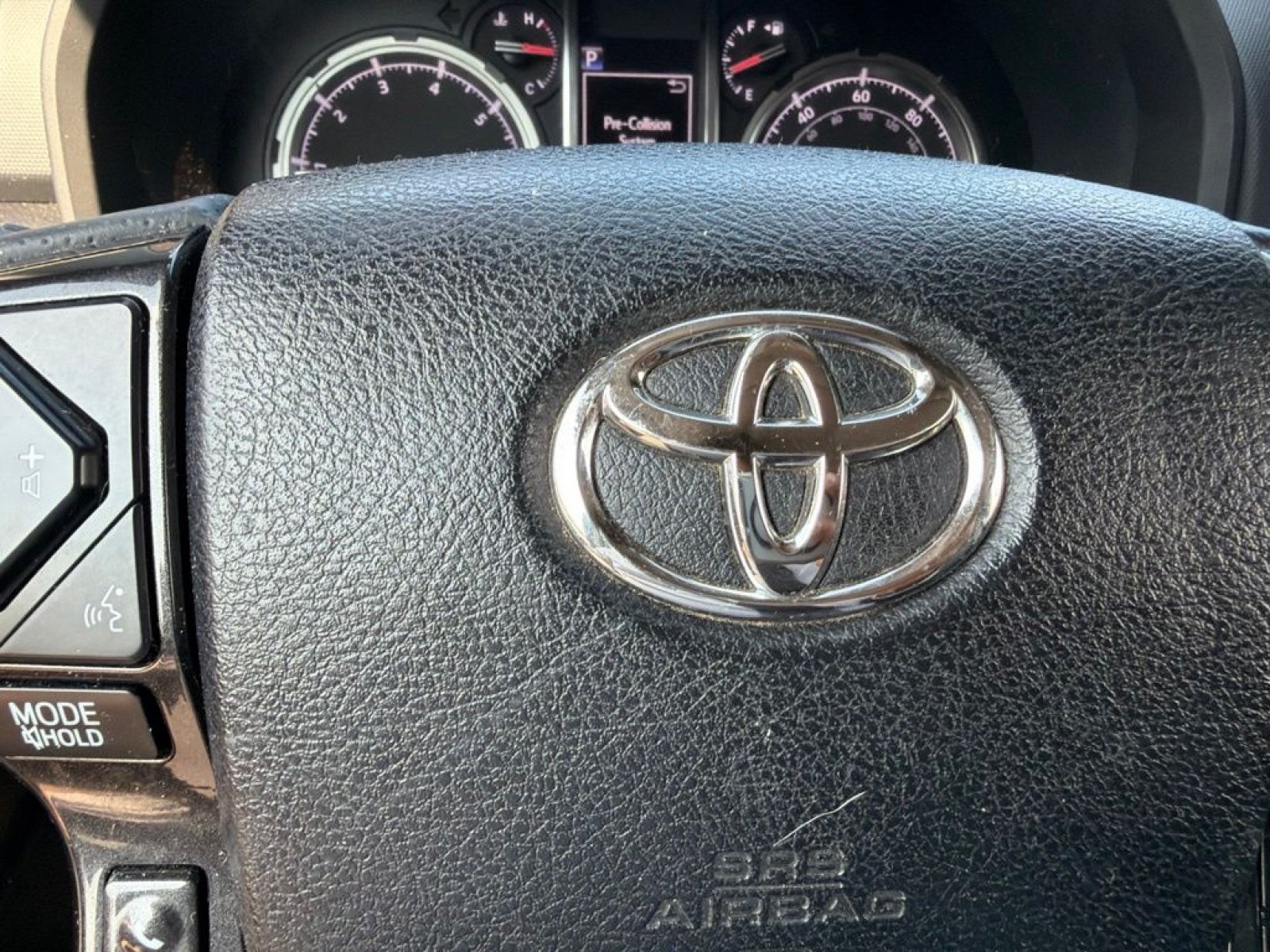 Used 2020 Toyota 4Runner Venture w/ Moonroof Package AWD/4WD image 18