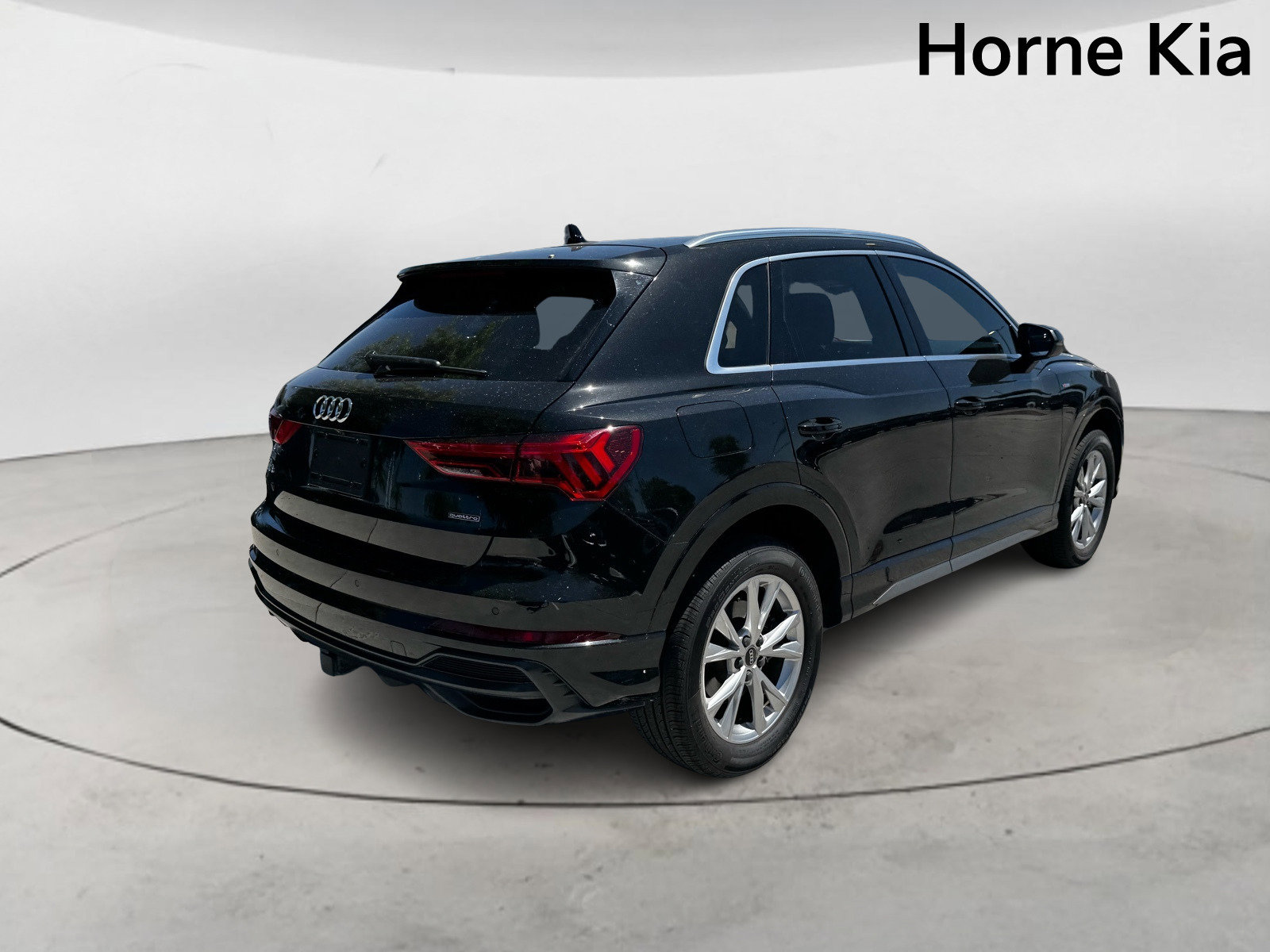 Used 2022 Audi Q3 2.0T Premium Plus image 4