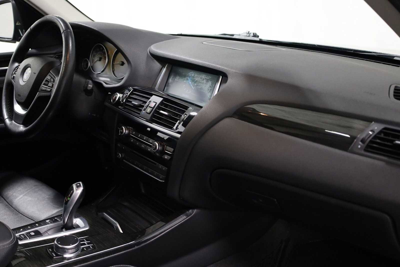 Used 2017 BMW X3 xDrive28i image 6