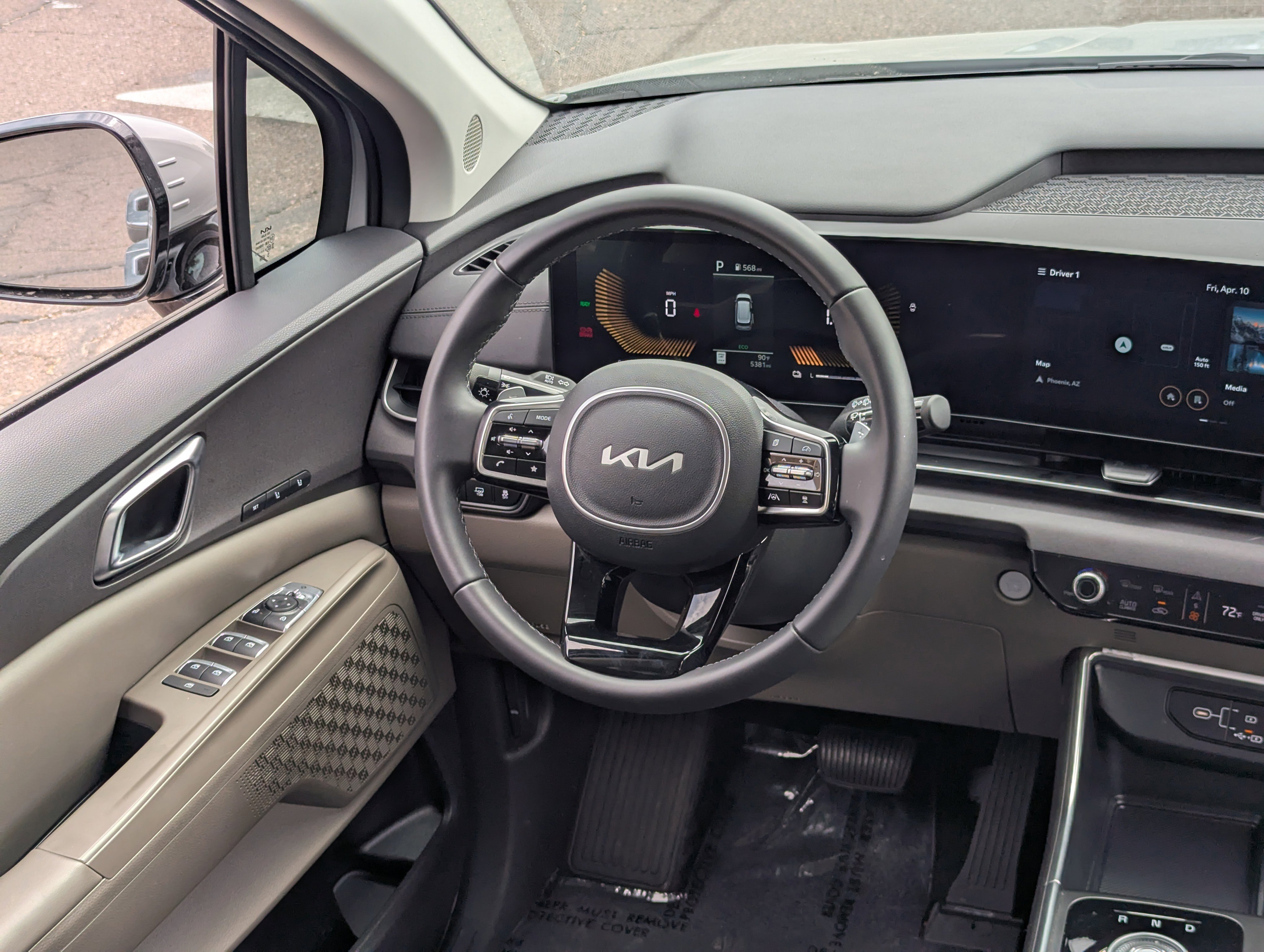 Certified 2025 Kia Carnival EX image 13