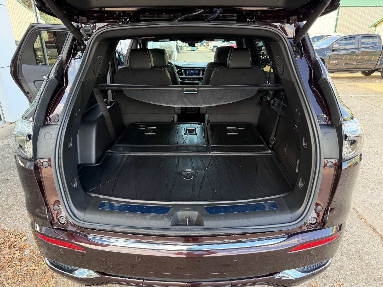 Certified 2023 Buick Enclave Avenir w/ Trailering Package, 5000 lbs. image 13