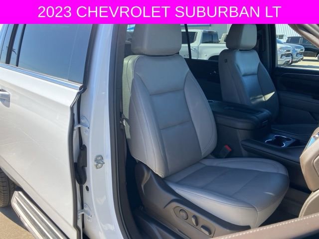 Used 2023 Chevrolet Suburban LT image 11