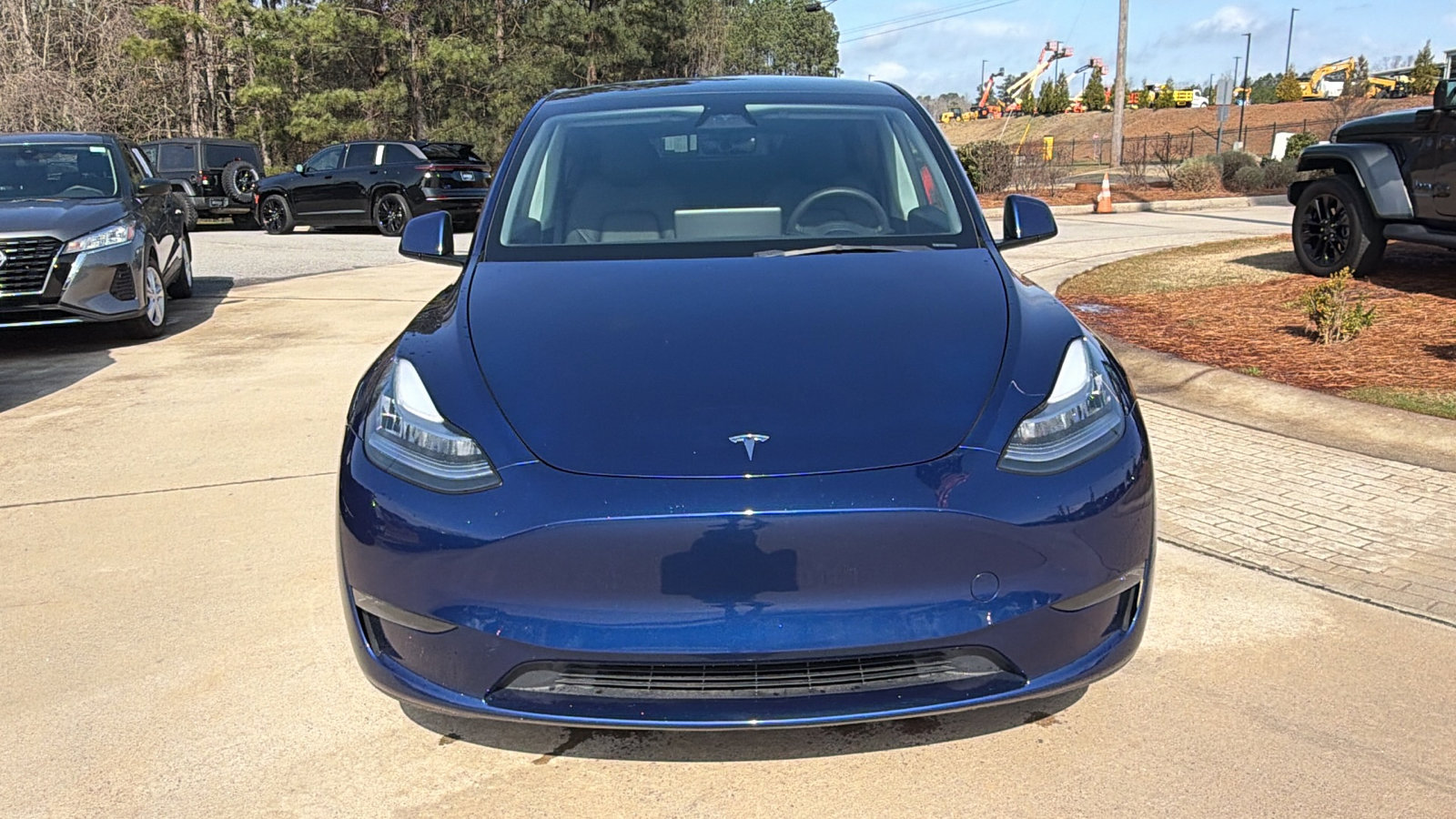 Used 2023 Tesla Model Y Long Range image 3