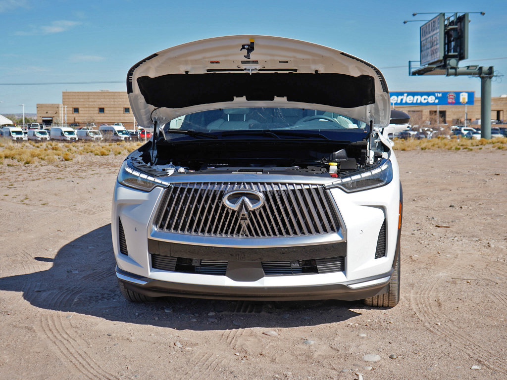 New 2026 INFINITI QX60 Luxe w/ Cargo Package image 4