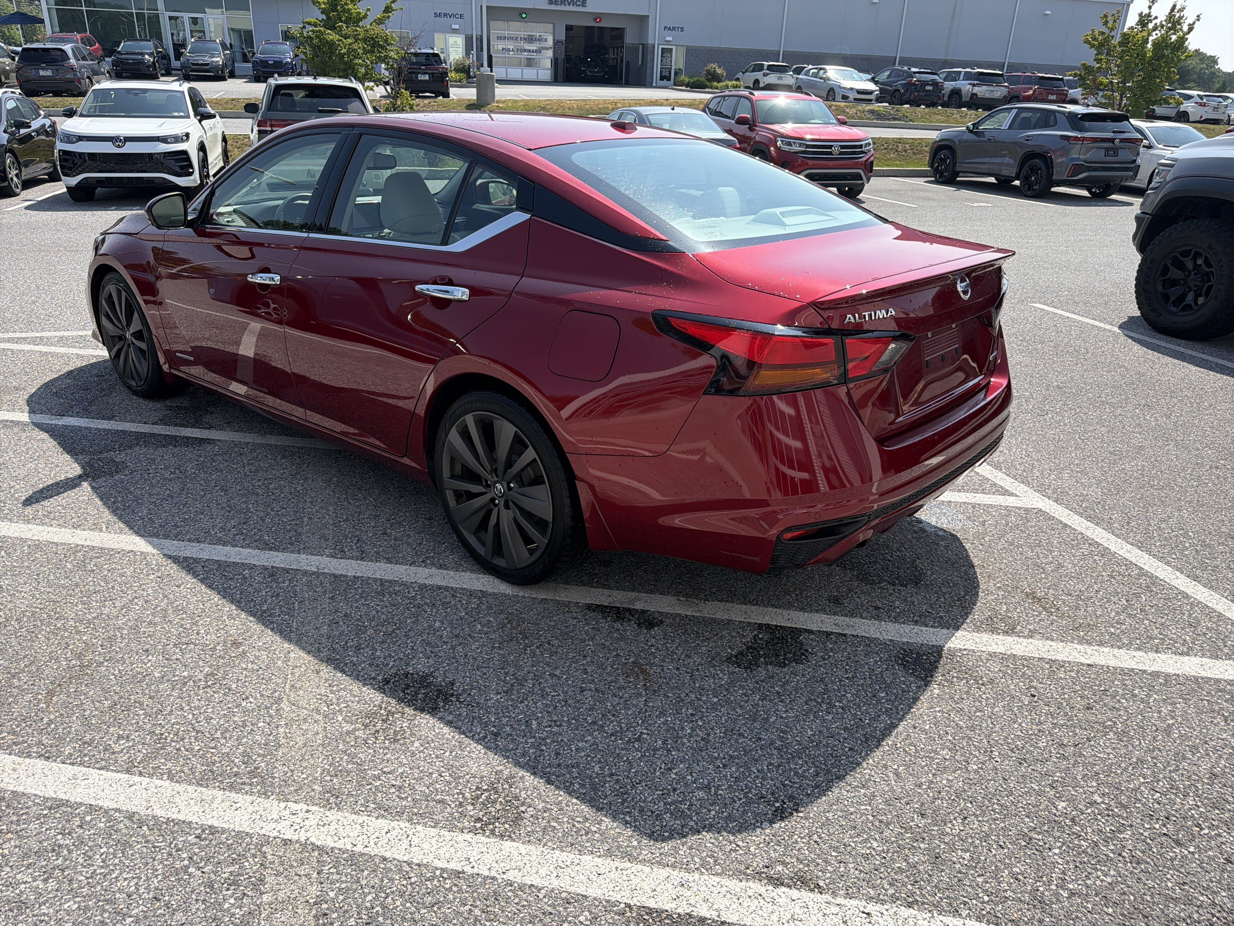 Used 2019 Nissan Altima 2.0 Edition One FWD image 4