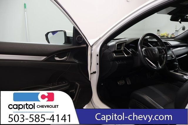 Used 2020 Honda Civic Sport image 9