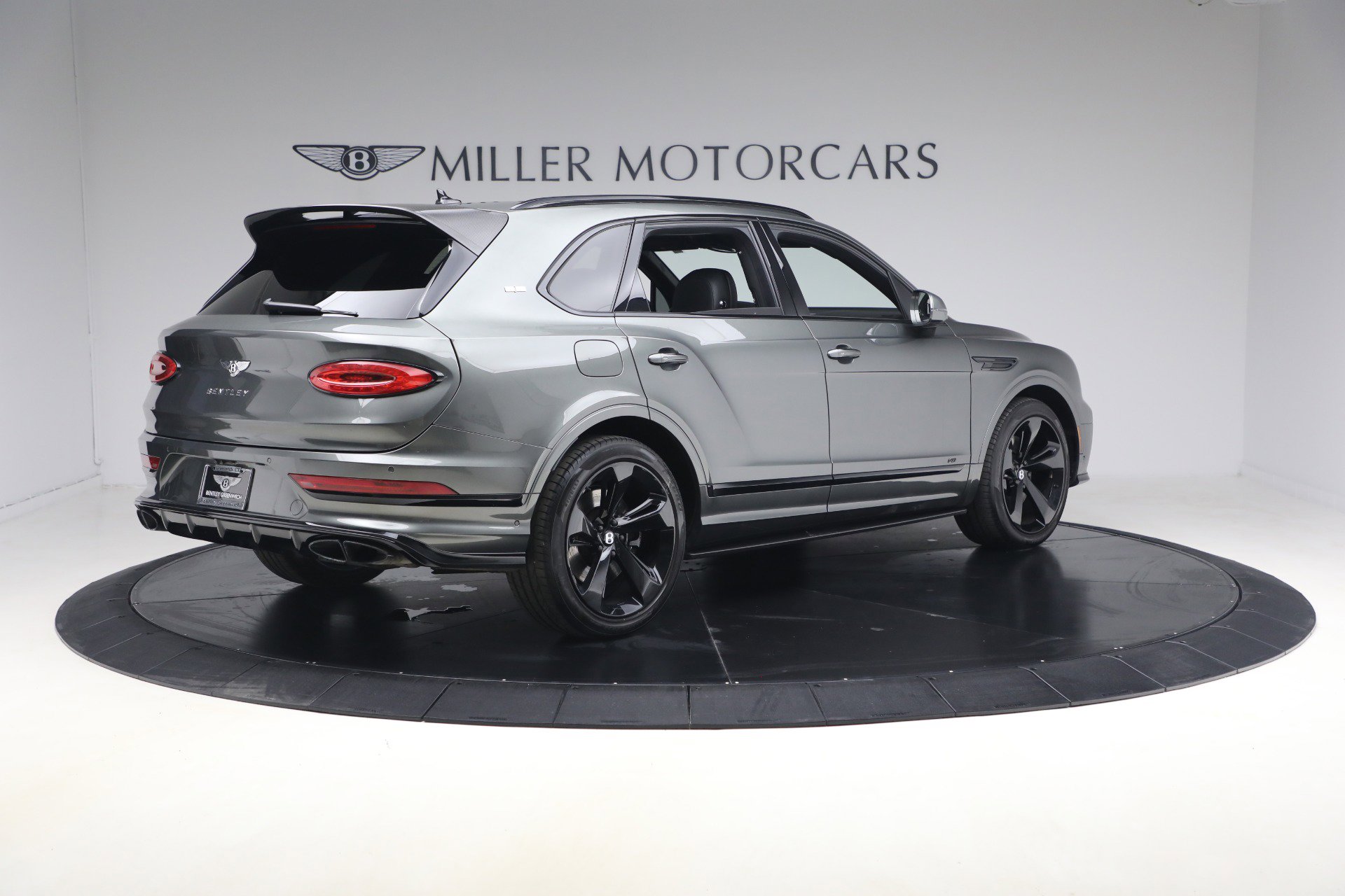 Used 2022 Bentley Bentayga image 8