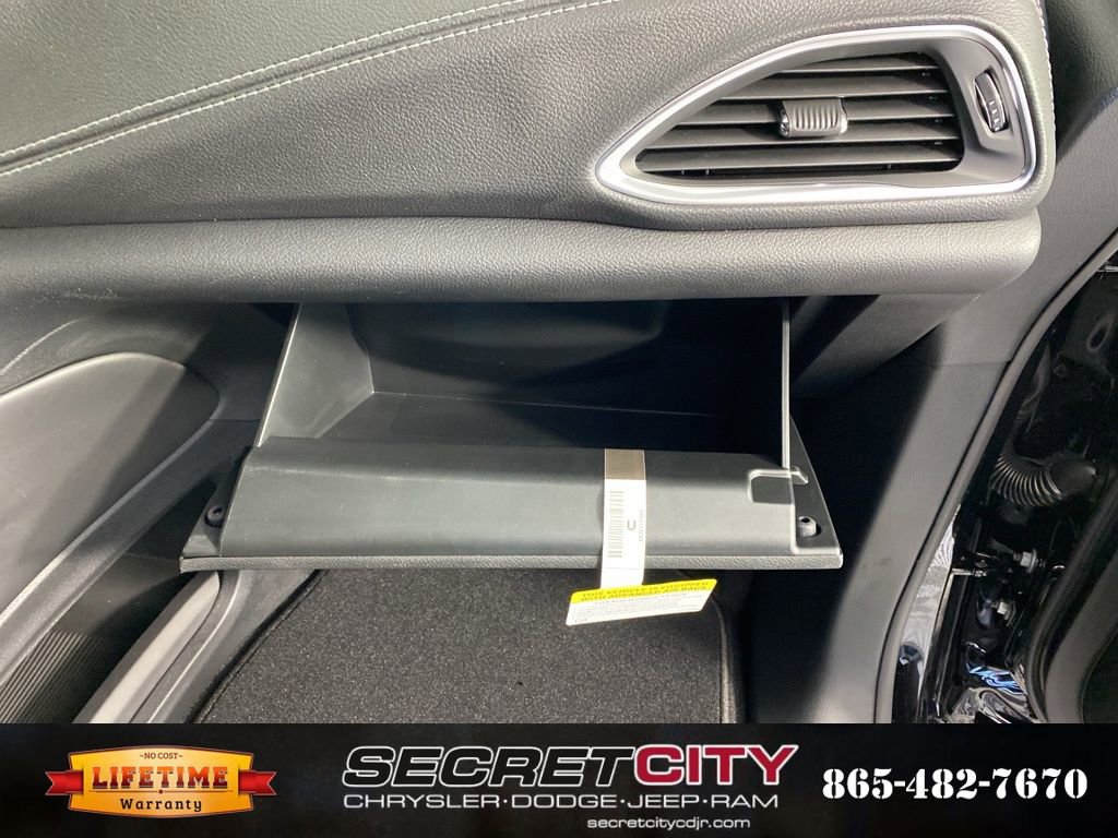 New 2026 Chrysler Pacifica Limited w/ S Appearance Package image 34