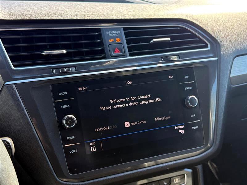 Used 2019 Volkswagen Tiguan SE image 22