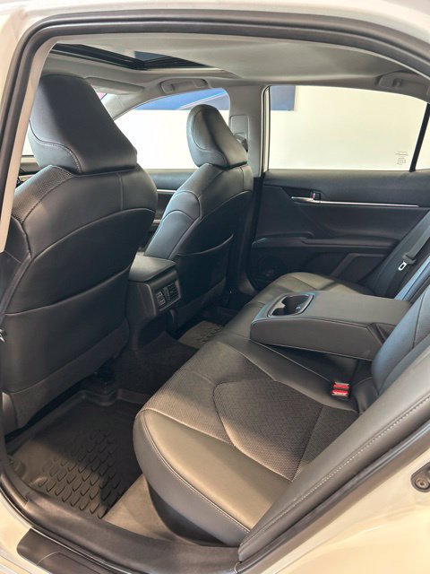 Used 2021 Toyota Camry XLE w/ Navigation Upgrade Package FWD image 19
