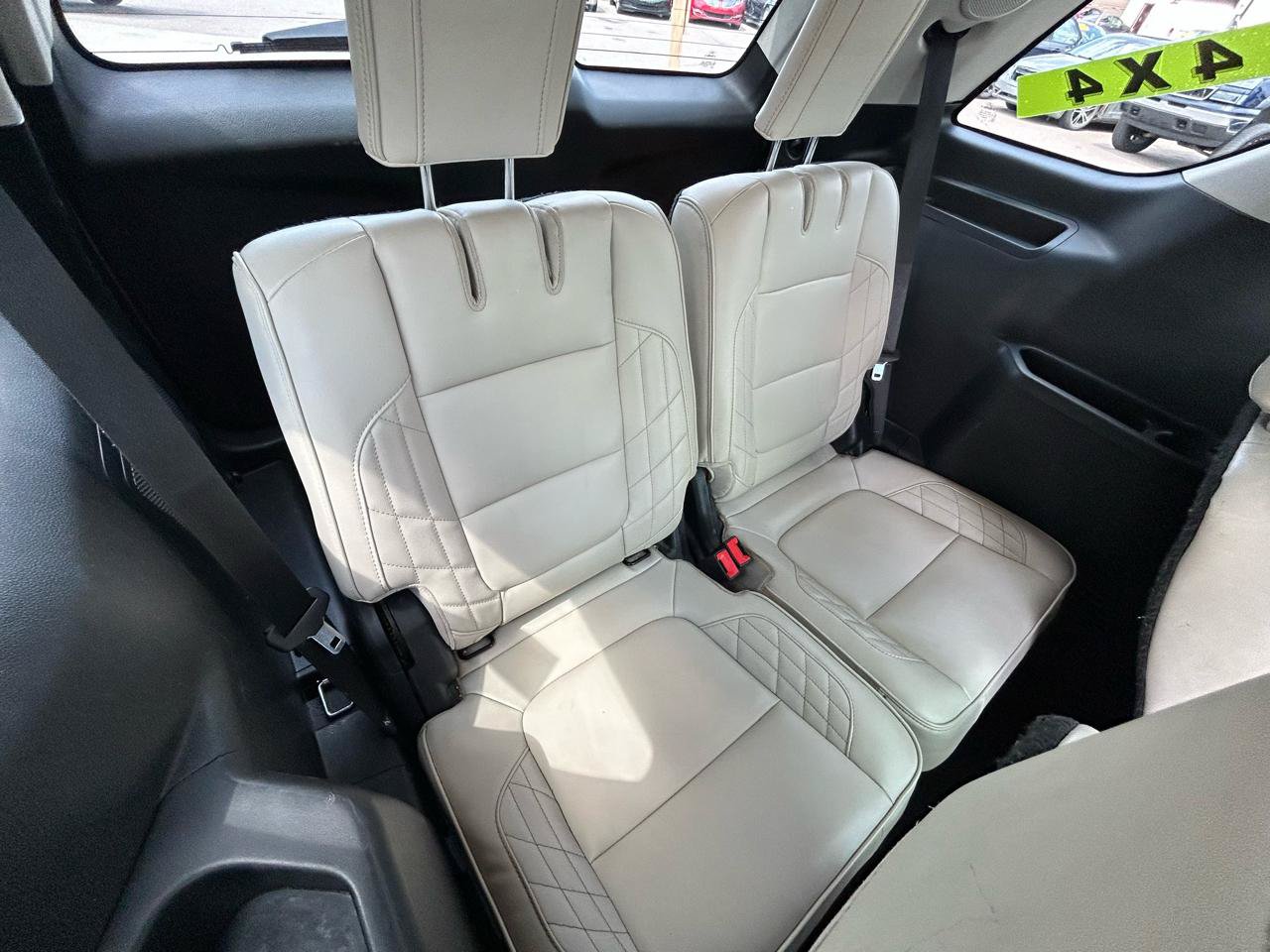 Used 2016 Ford Explorer Platinum AWD/4WD image 13