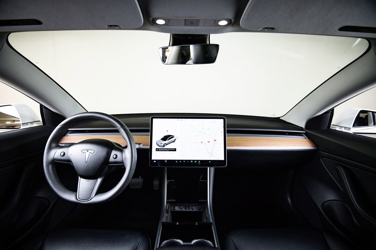 Used 2020 Tesla Model 3 Long Range image 24