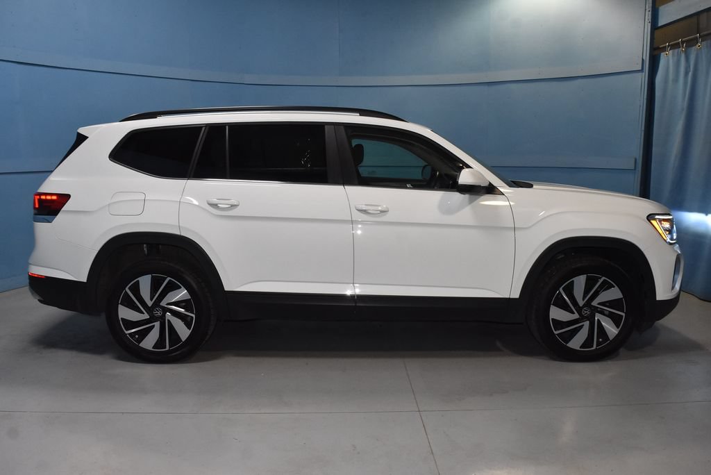 Used 2025 Volkswagen Atlas SE AWD/4WD image 24