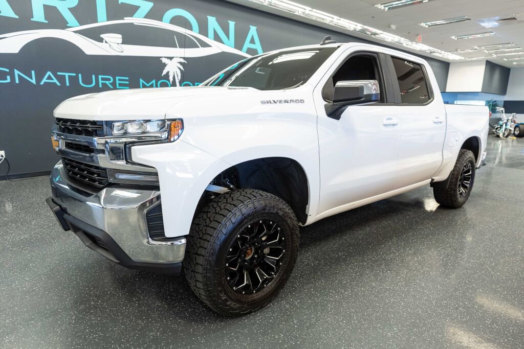 Used 2020 Chevrolet Silverado 1500 LT w/ All-Star Edition image 2
