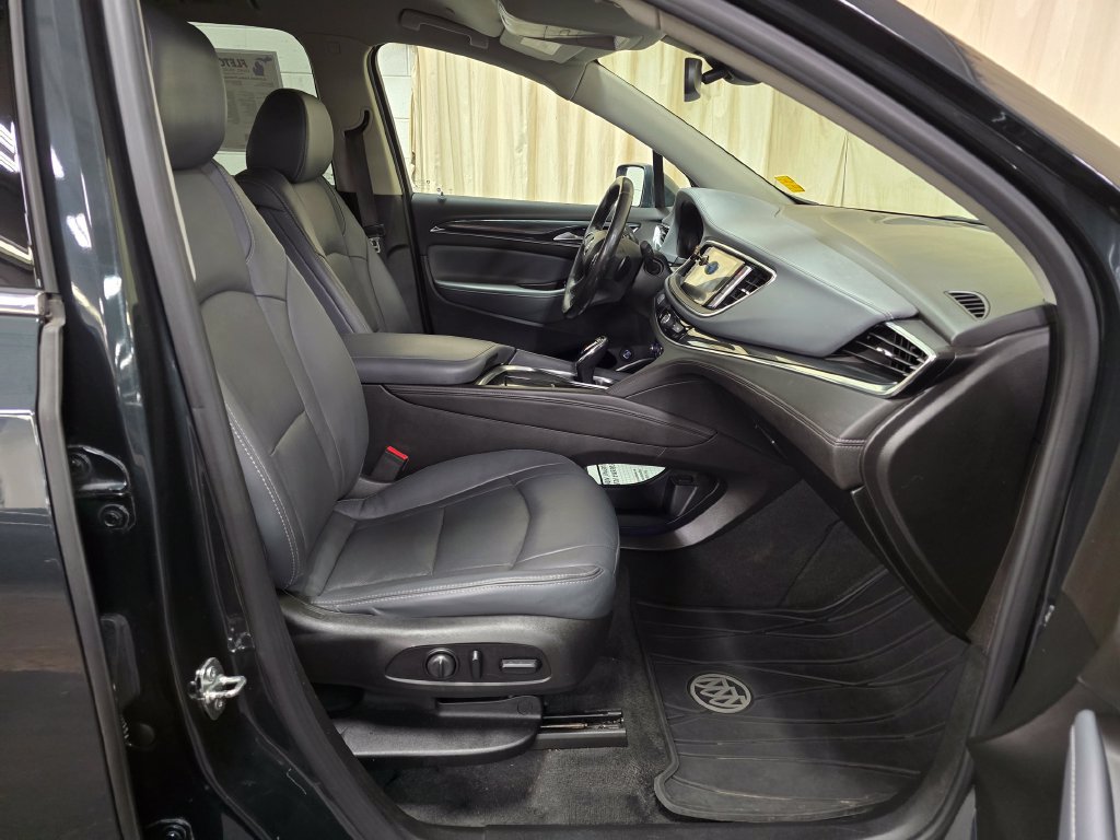 Used 2019 Buick Enclave Premium AWD/4WD image 33