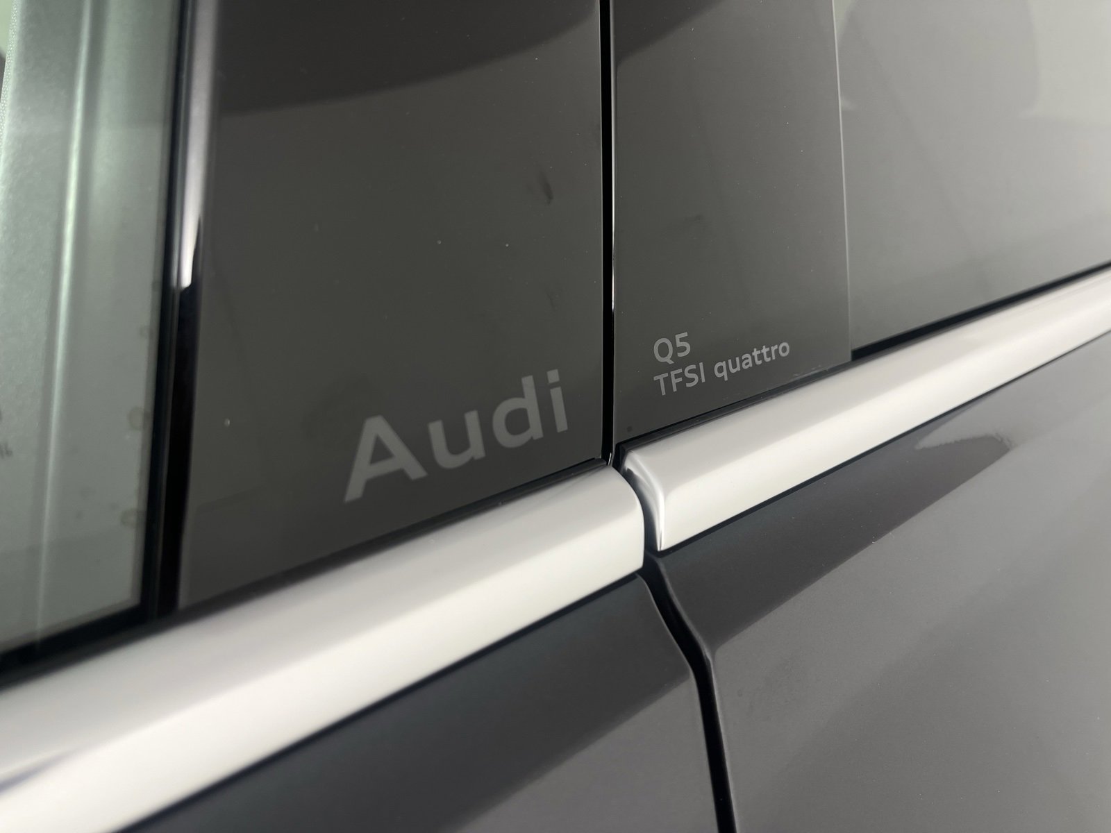 Certified 2025 Audi Q5 2.0T Premium Plus w/ Premium Plus image 5