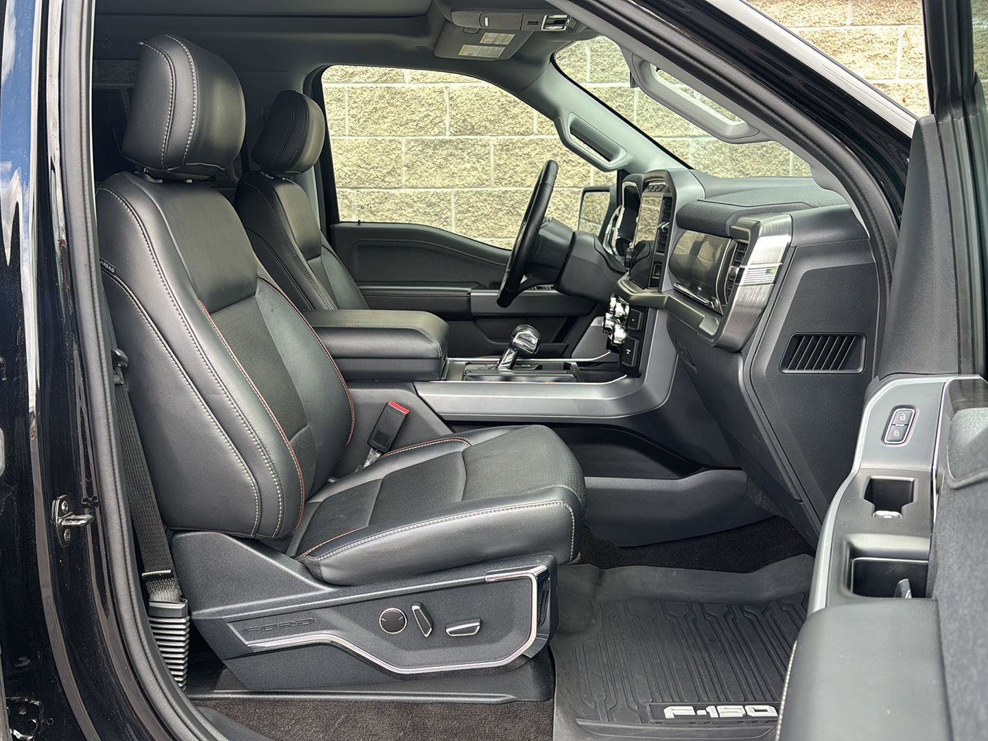 Used 2021 Ford F150 Lariat AWD/4WD image 20