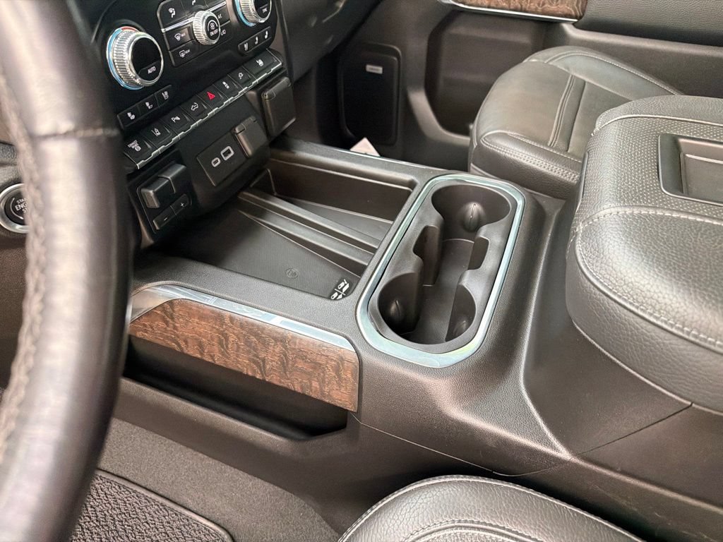 Used 2022 GMC Sierra 3500 Denali AWD/4WD image 14