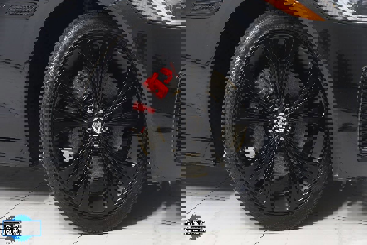 Used 2024 Jaguar XF R-Dynamic SE image 16