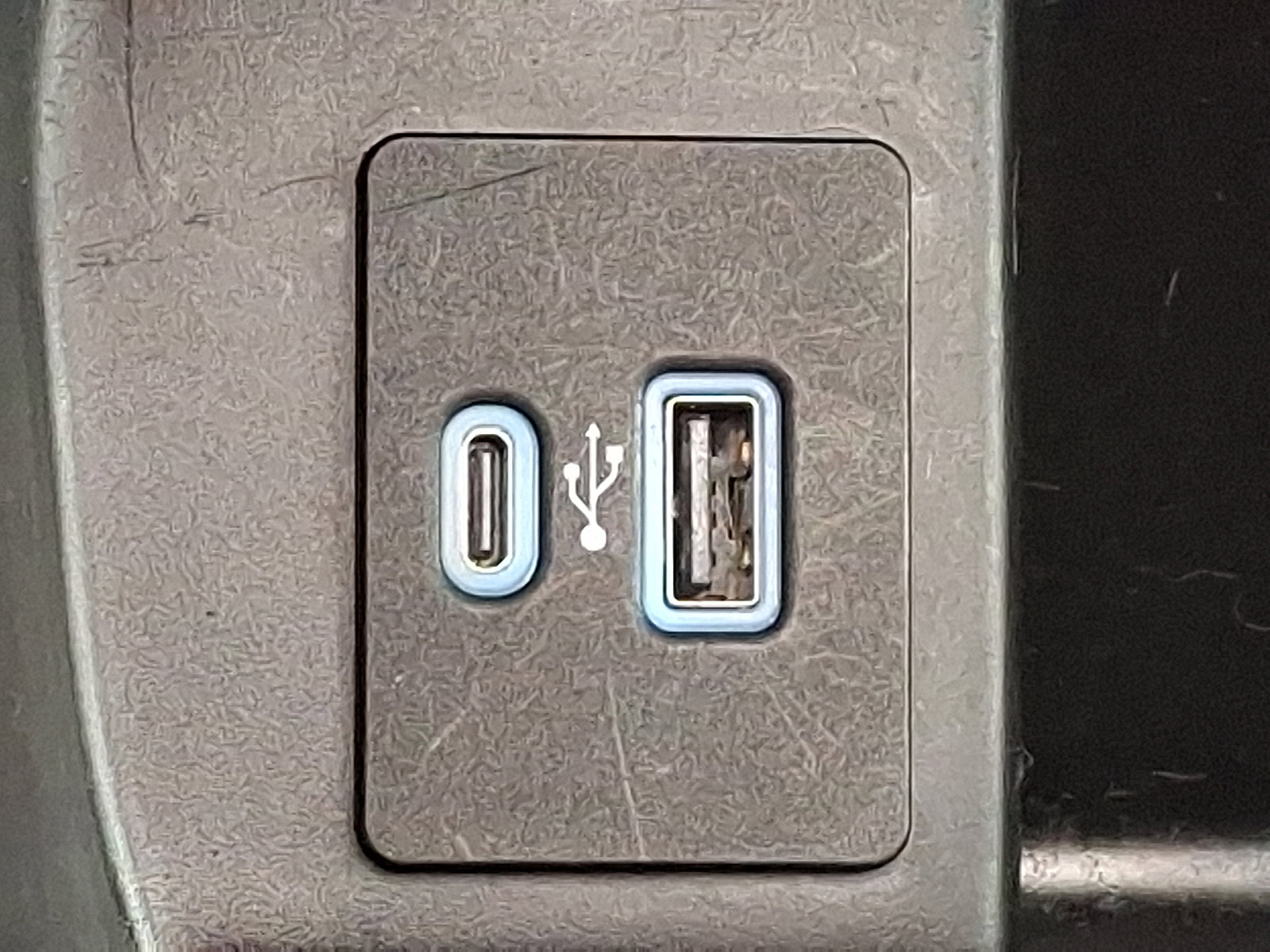 Certified 2022 Ford F150 XLT w/ Equipment Group 302A High image 24