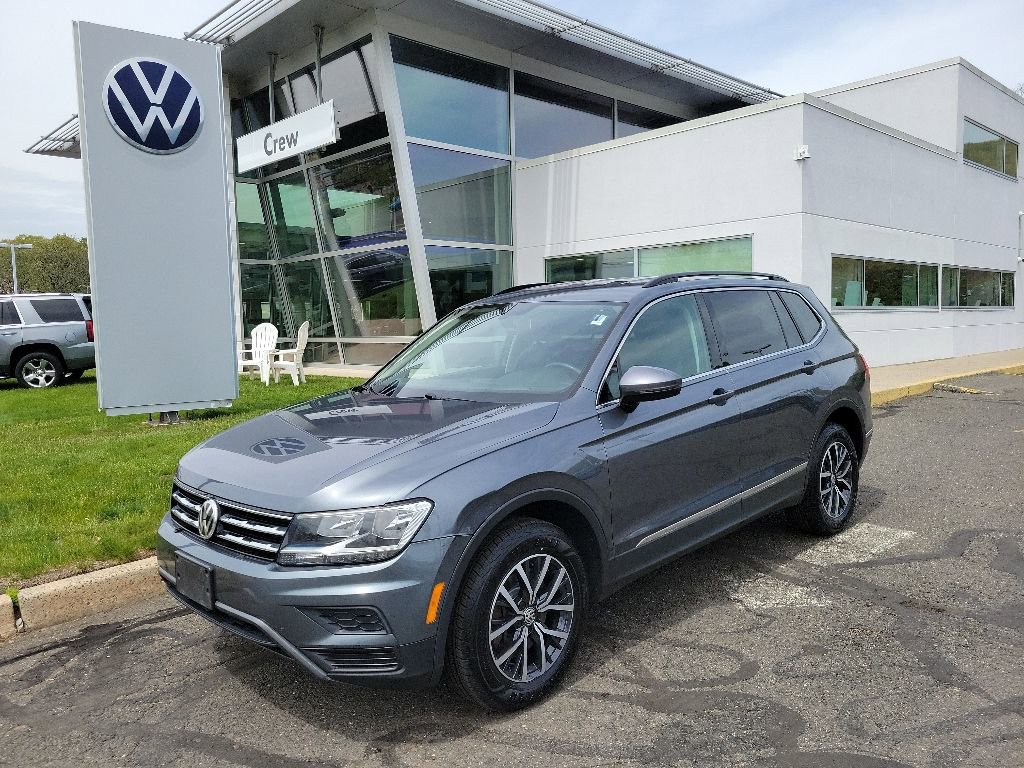 Used 2020 Volkswagen Tiguan SE AWD/4WD image 1