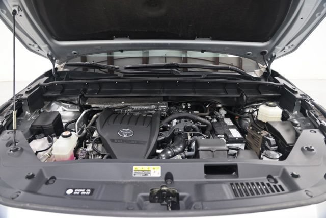 Used 2024 Toyota Highlander XSE FWD image 6