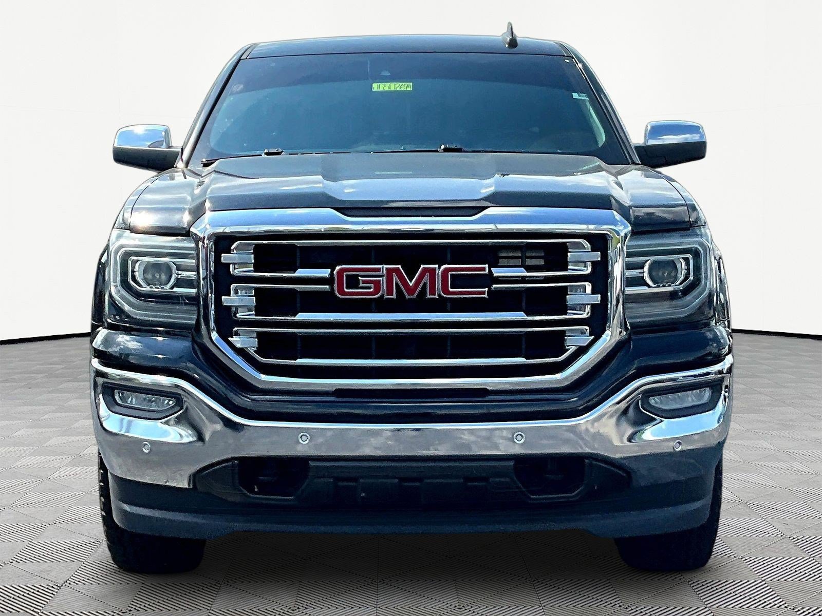 Used 2018 GMC Sierra 1500 SLT AWD/4WD image 2