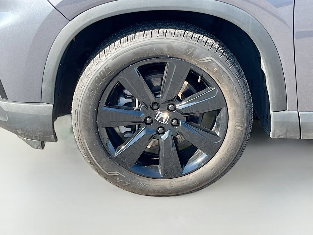 Used 2025 Honda Pilot Black Edition image 34