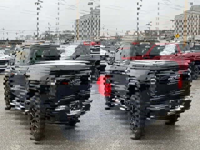 New 2026 GMC Canyon Denali w/ LPO, Denali Black Edition image 3