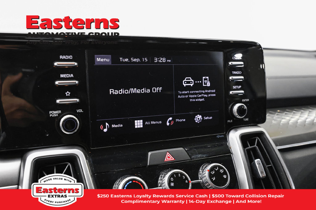 Used 2022 Kia Sorento LX FWD image 19